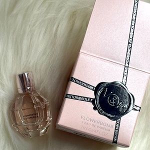 Viktor and Rolf Flowerbomb Mini 7ml, 0.24 FL oz.
